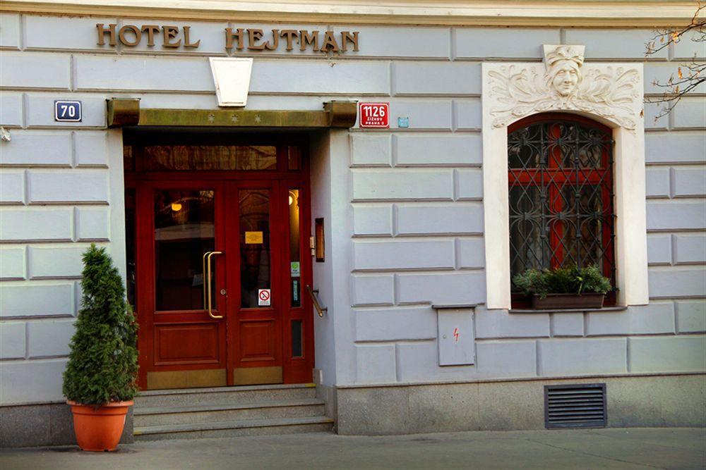 Hotel Hejtman Prag Exteriör bild